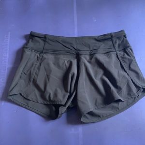 Lululemon Speed Up Mid-Rise Short 4"